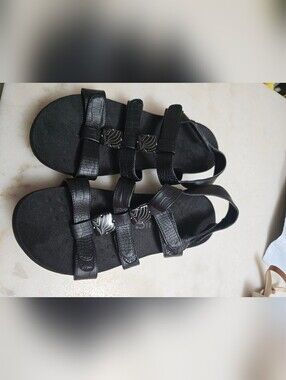 Vionic Black Multi-Strap Comfort Sandals with Metallic Accents